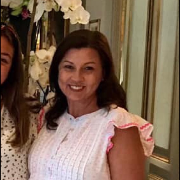 Meet your Posher, Lisa - Picture 1 of 1